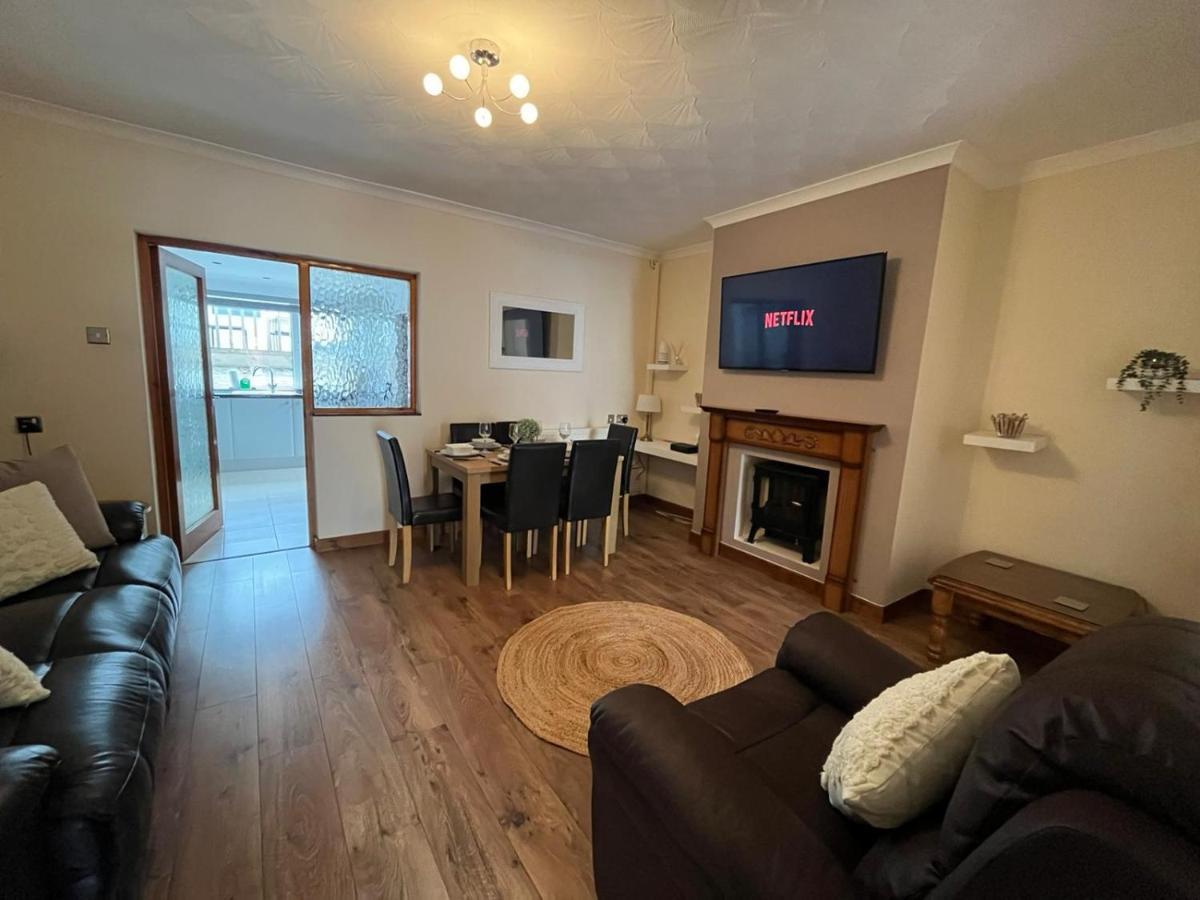 סוואנסי Access To Private Gym Room, 3 Bedrooms, Close To The City מראה חיצוני תמונה